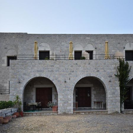 Akroyiali Apartments Gerolimenas Exterior photo