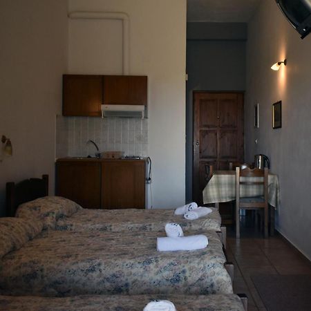 Akroyiali Apartments Gerolimenas Room photo
