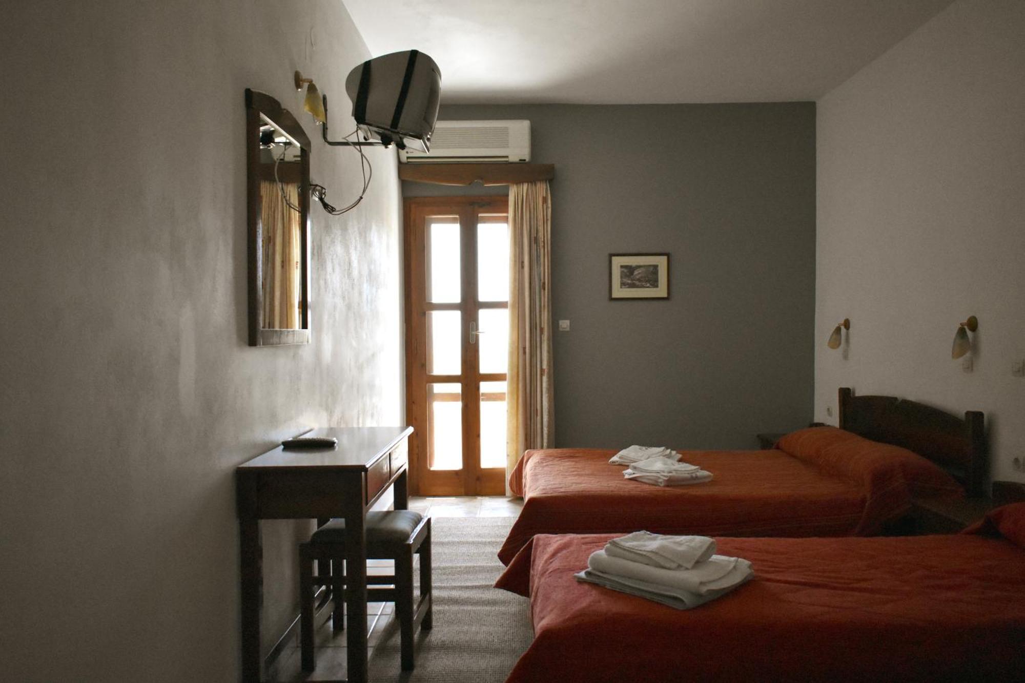 Akroyiali Apartments Gerolimenas Room photo